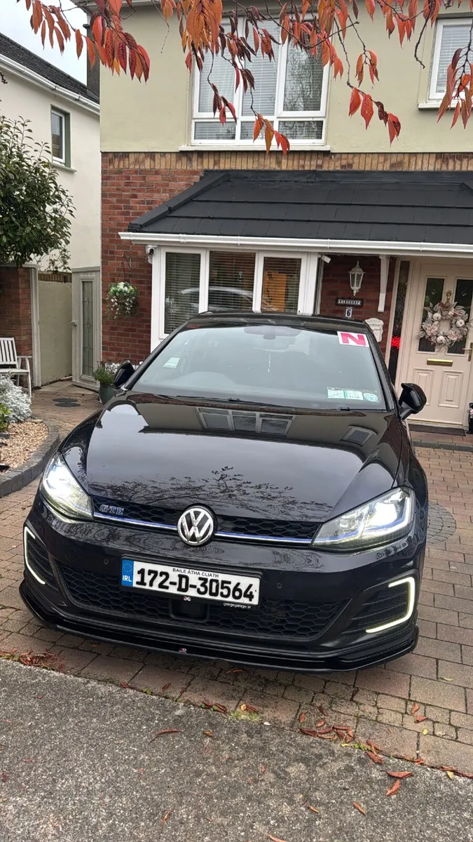 Volkswagen Golf GTE 2017 - Image 2