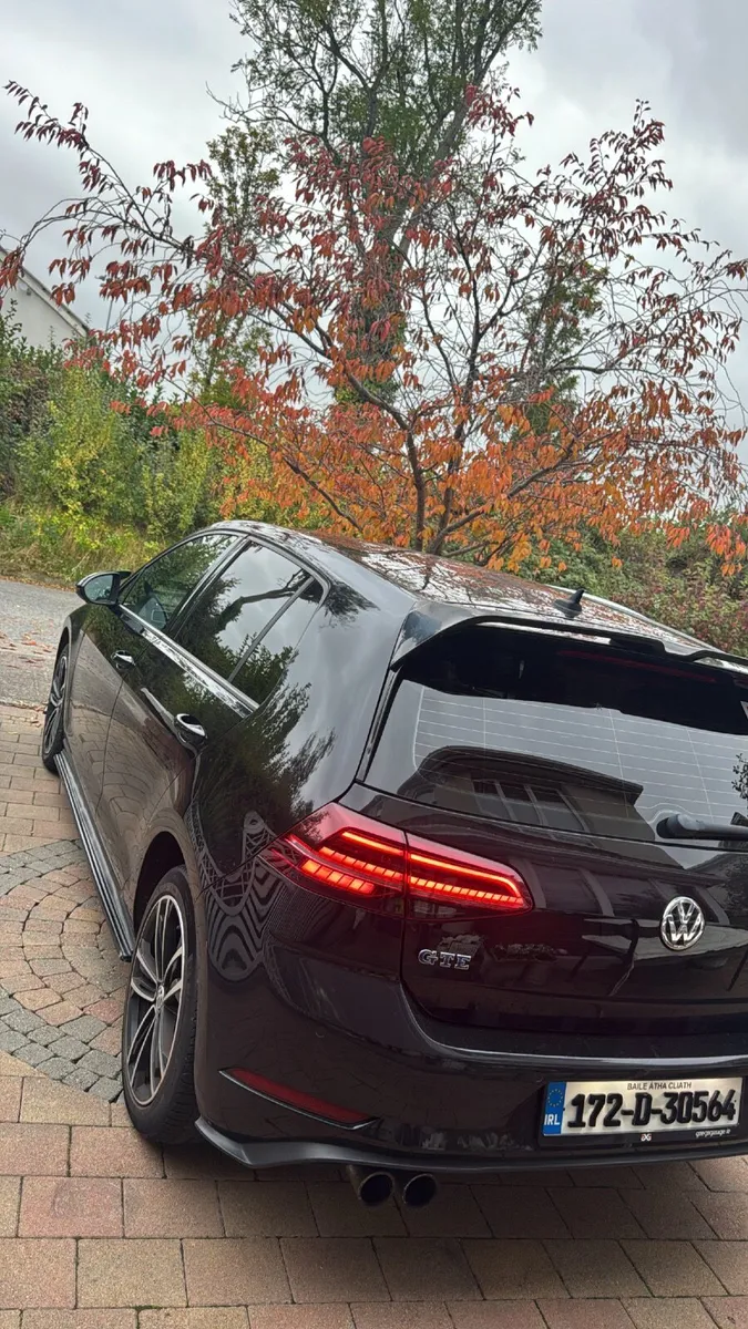 Volkswagen Golf GTE 2017 - Image 3