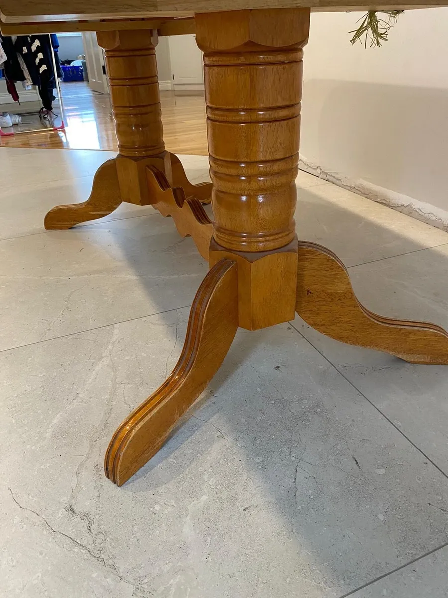 Table and 6 chairs - Image 3