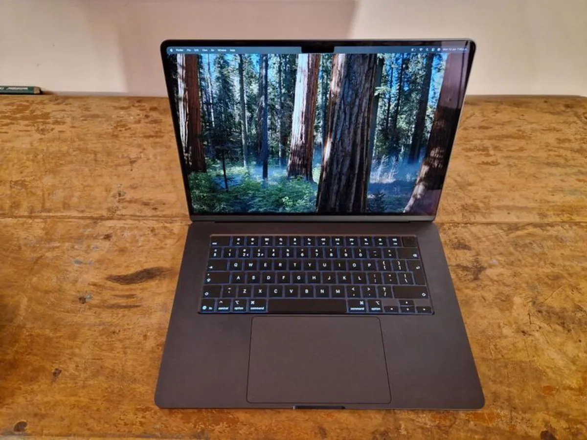 Macbook Air - Image 1