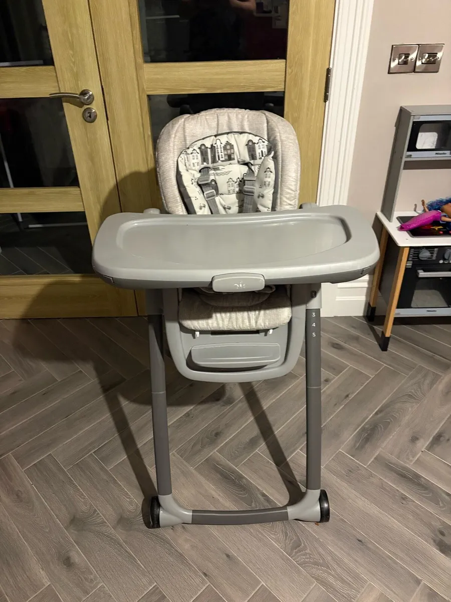 Buggy and high chair - Image 4