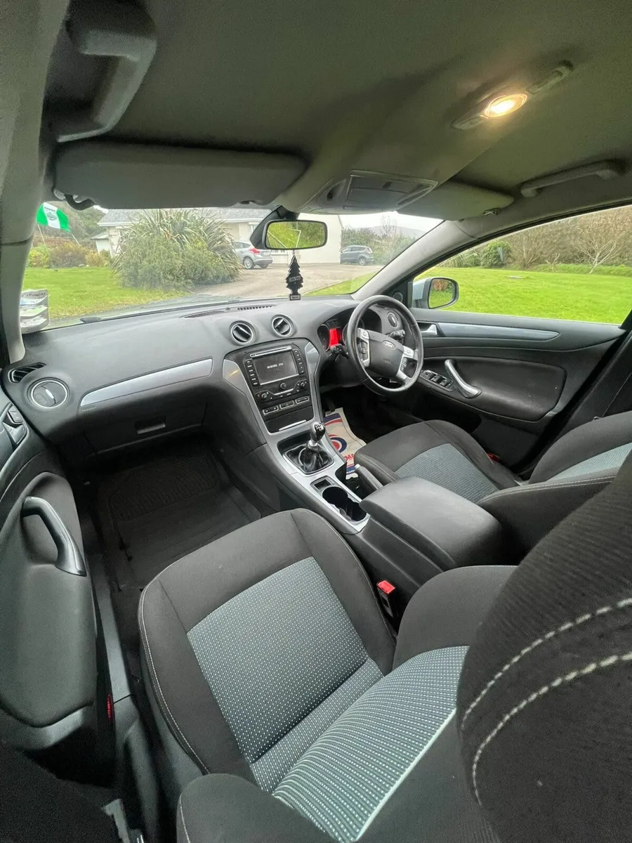 Ford Mondeo Zetec 1.6  2014 - Image 3