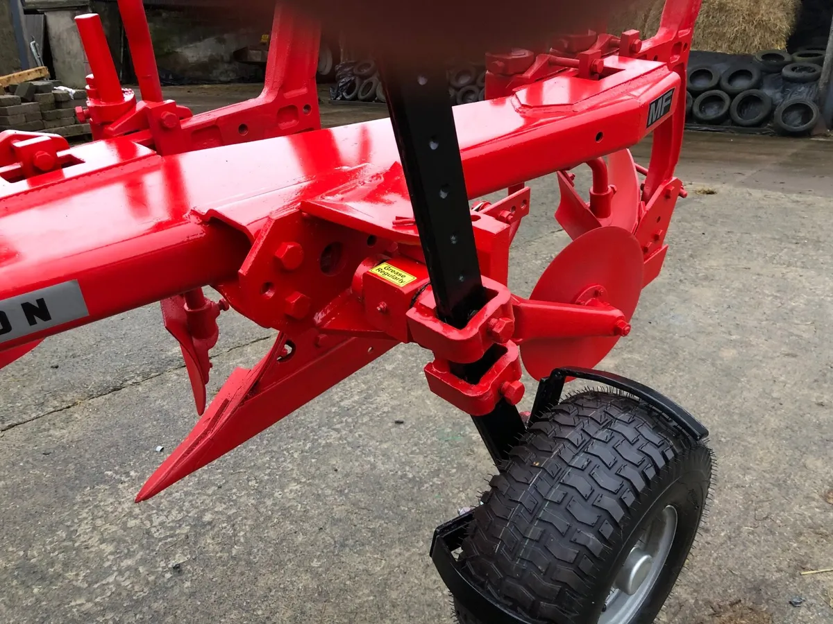 3 Score Reversible.Plough. - Image 4