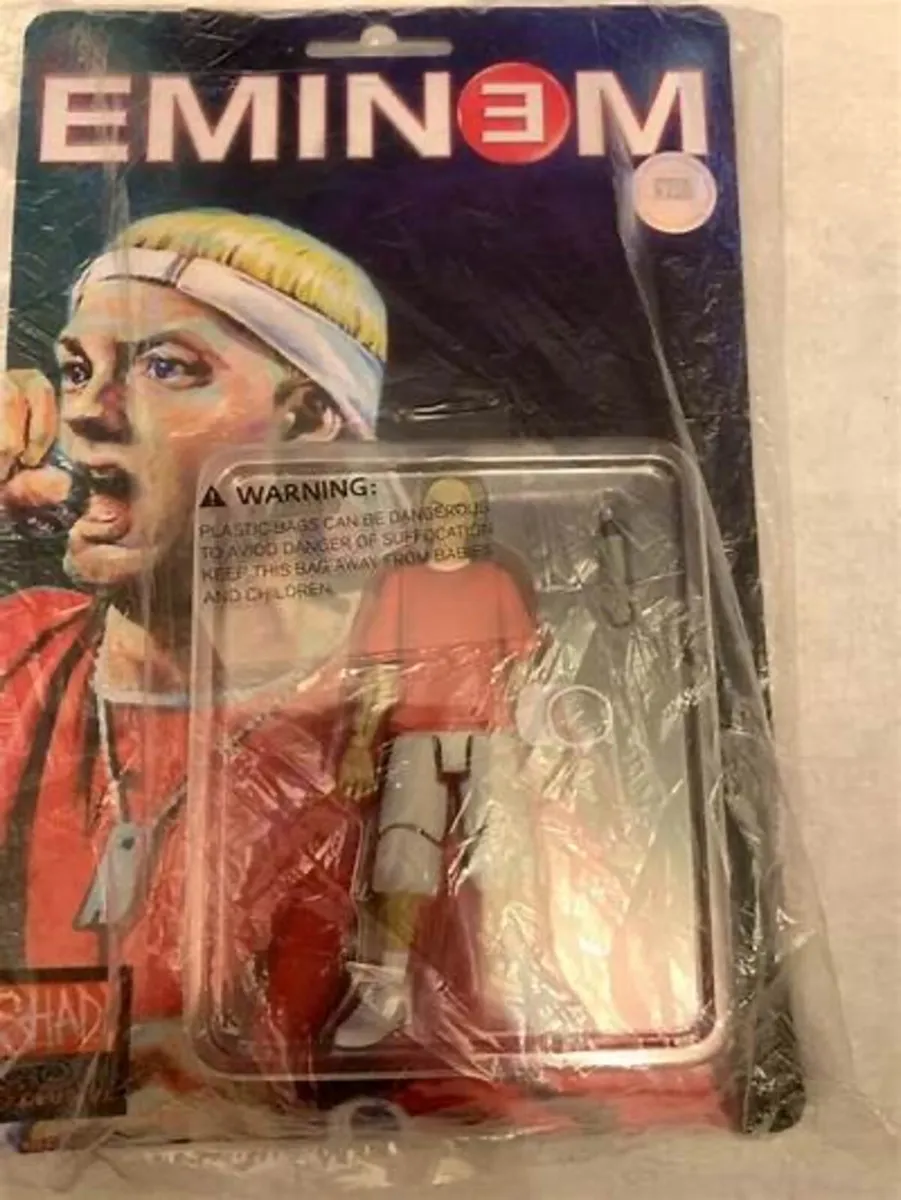 Eminem figure new not open - Image 1