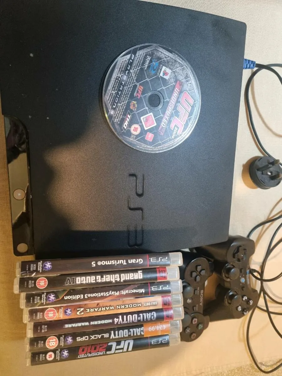 PlayStation 3 Slim Bundle – 2 Controllers + 8 Game - Image 4