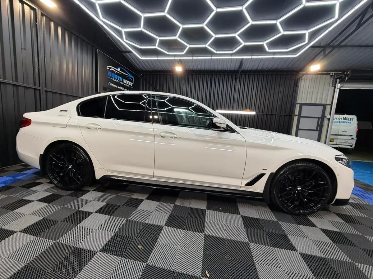 BMW 5 Series 530e M Sport 4dr Auto €18950 - Image 2