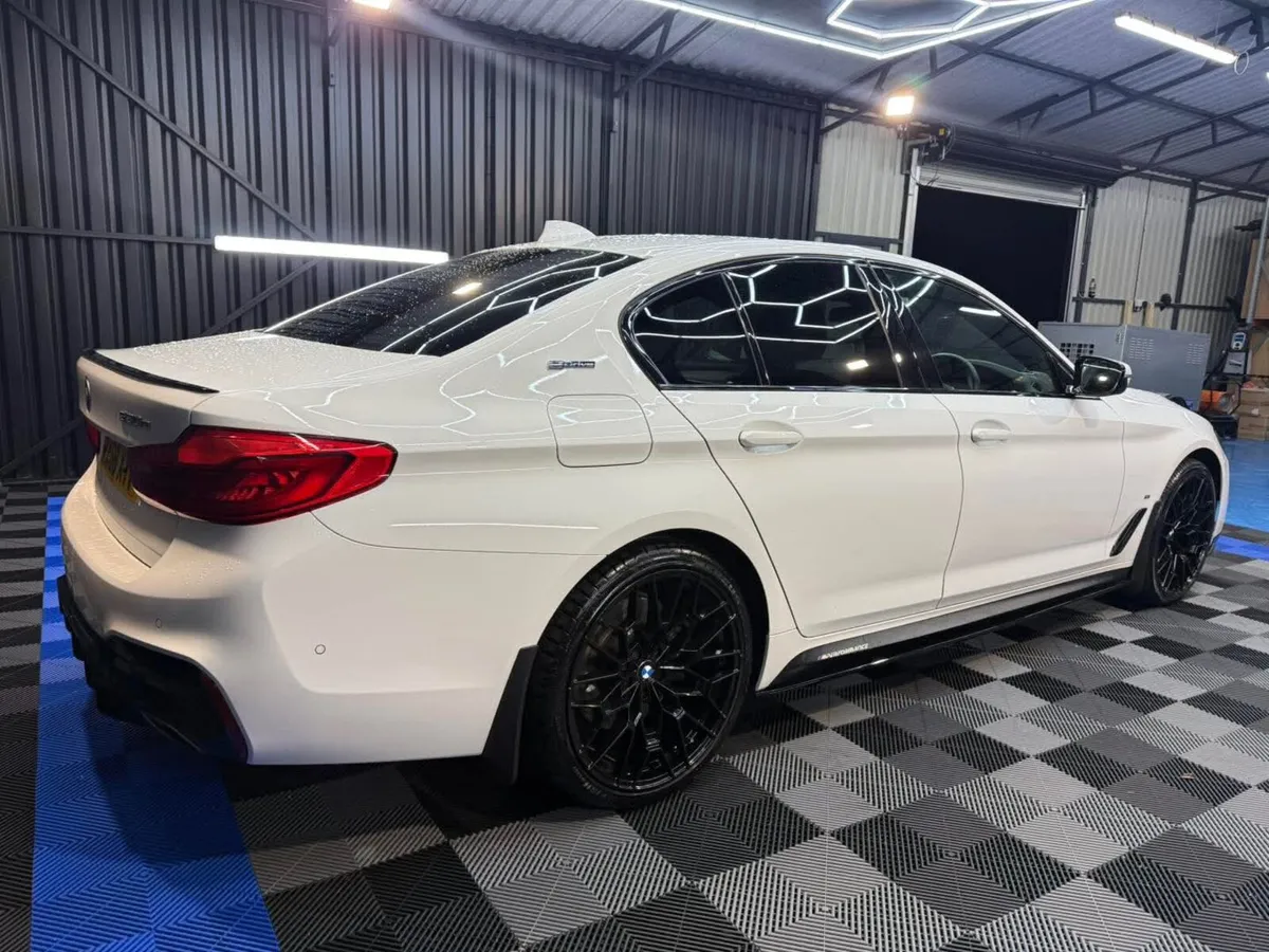 BMW 5 Series 530e M Sport 4dr Auto €18950 - Image 3
