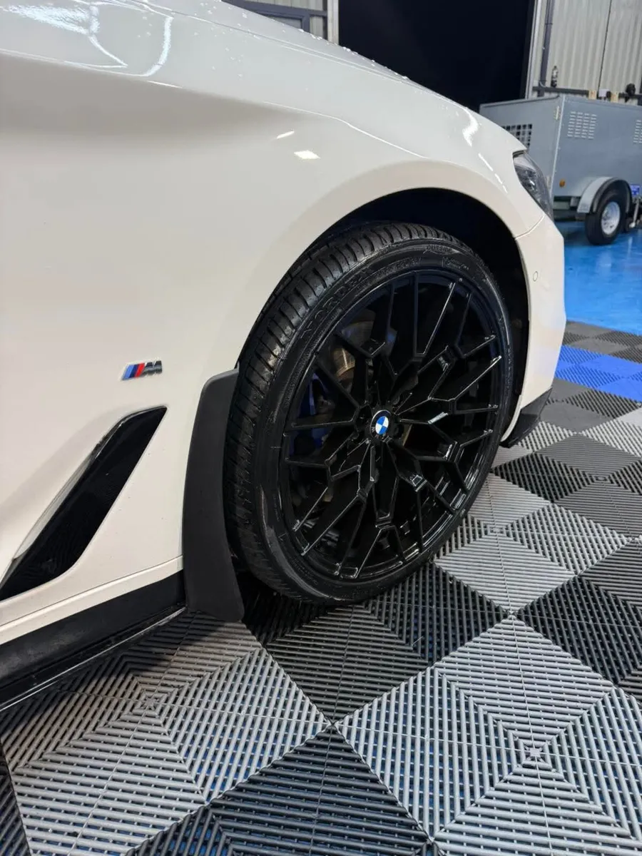 BMW 5 Series 530e M Sport 4dr Auto €18950 - Image 4