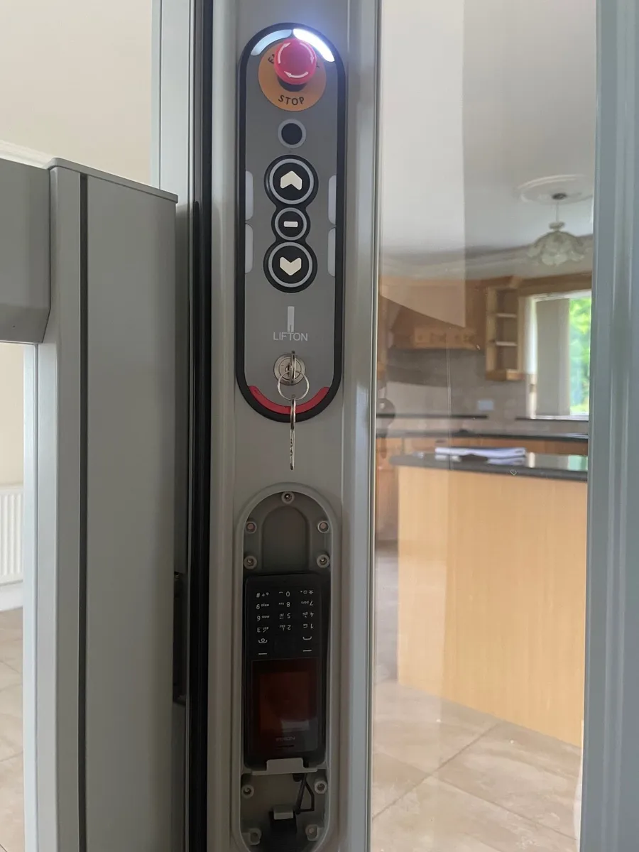 Personal lift - Image 2