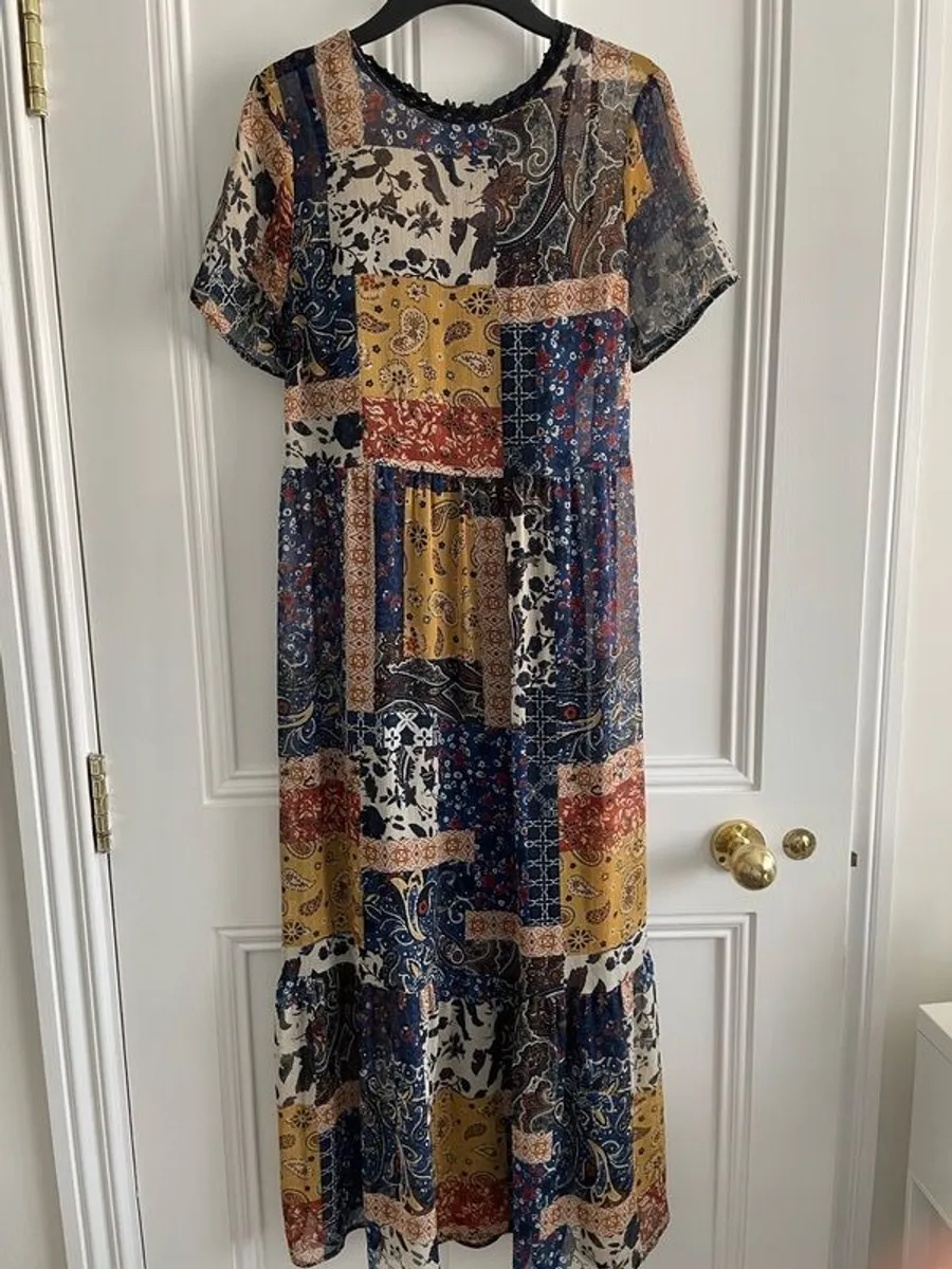 Ladies Paisley Chiffon Dress: Size 10 - Image 3