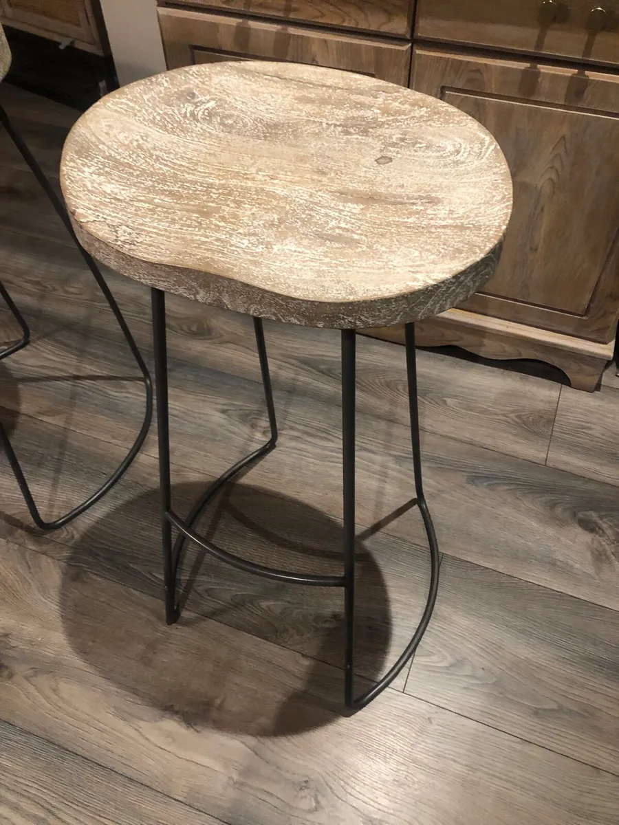 Kitchen island stools - Image 2
