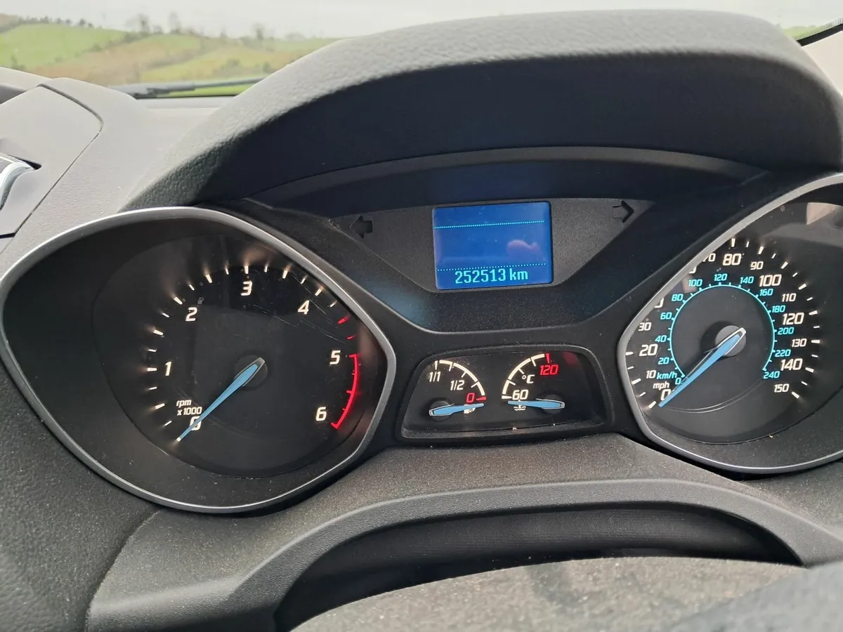 Ford Kuga 2014 - Image 4