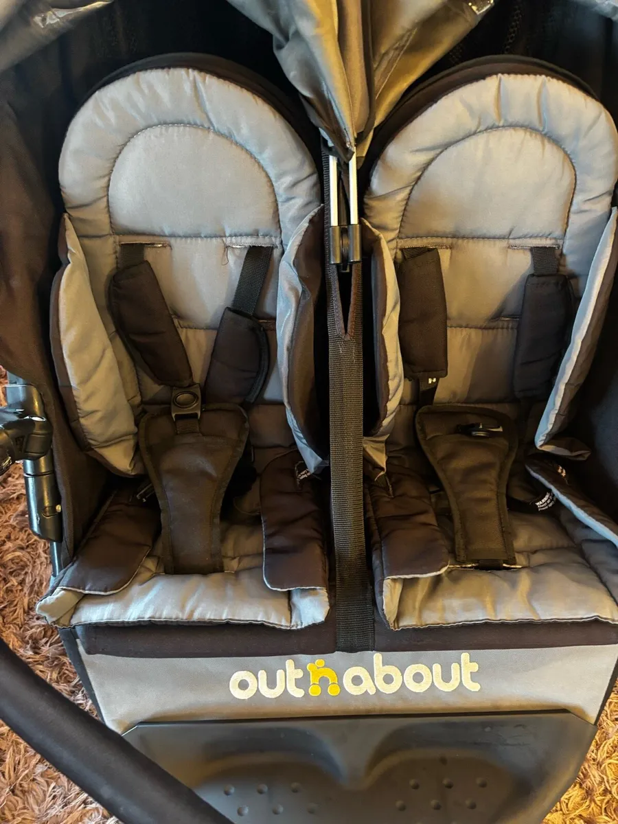 Out n about double buggy - Image 1