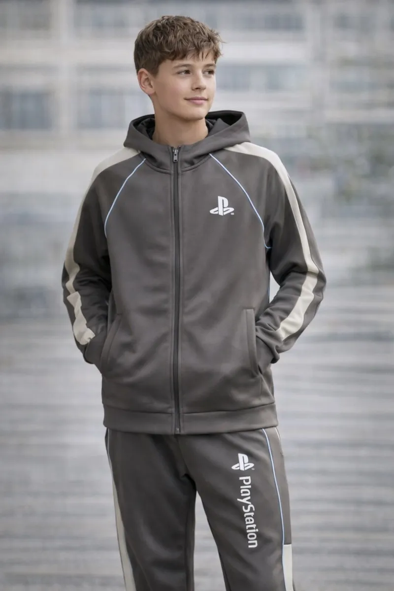 BRAND NEW Boys Tracksuit: 14-15yrs