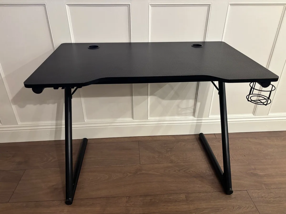 Gaming/office desk - Image 1