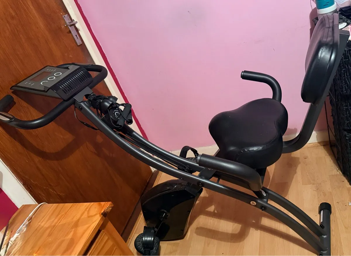 Slim cycle exercise bike with resistance bands - Image 2