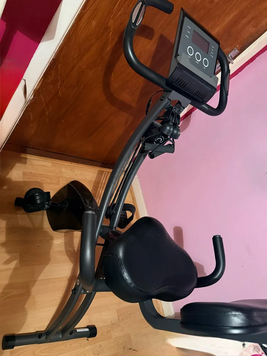 Slim cycle exercise bike with resistance bands - Image 3