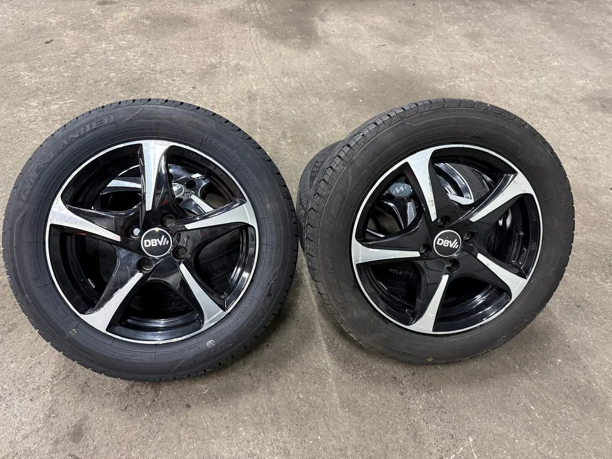 Toyota Yaris Alloy Wheels & Tyres 185/60/15 - Image 4