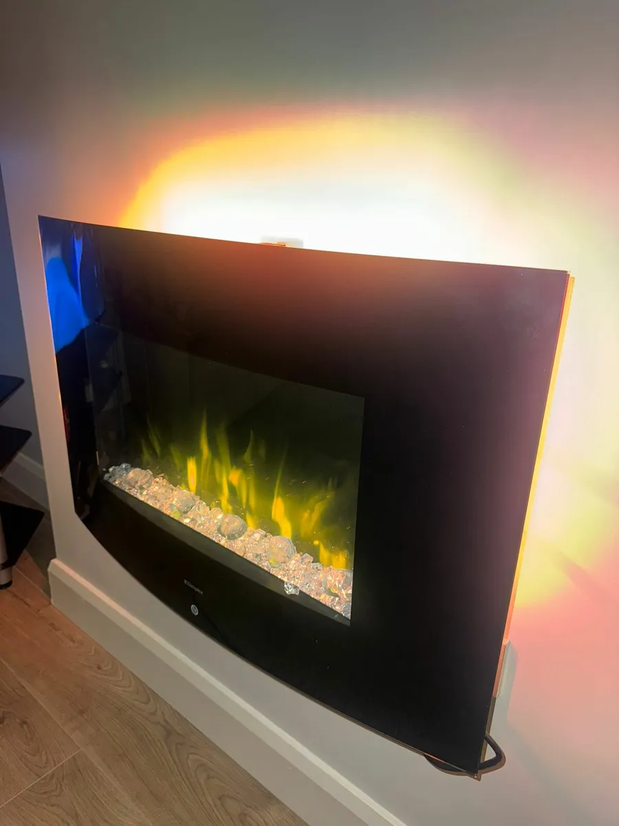 Dimplex Artesia black glass wall fire - Image 2