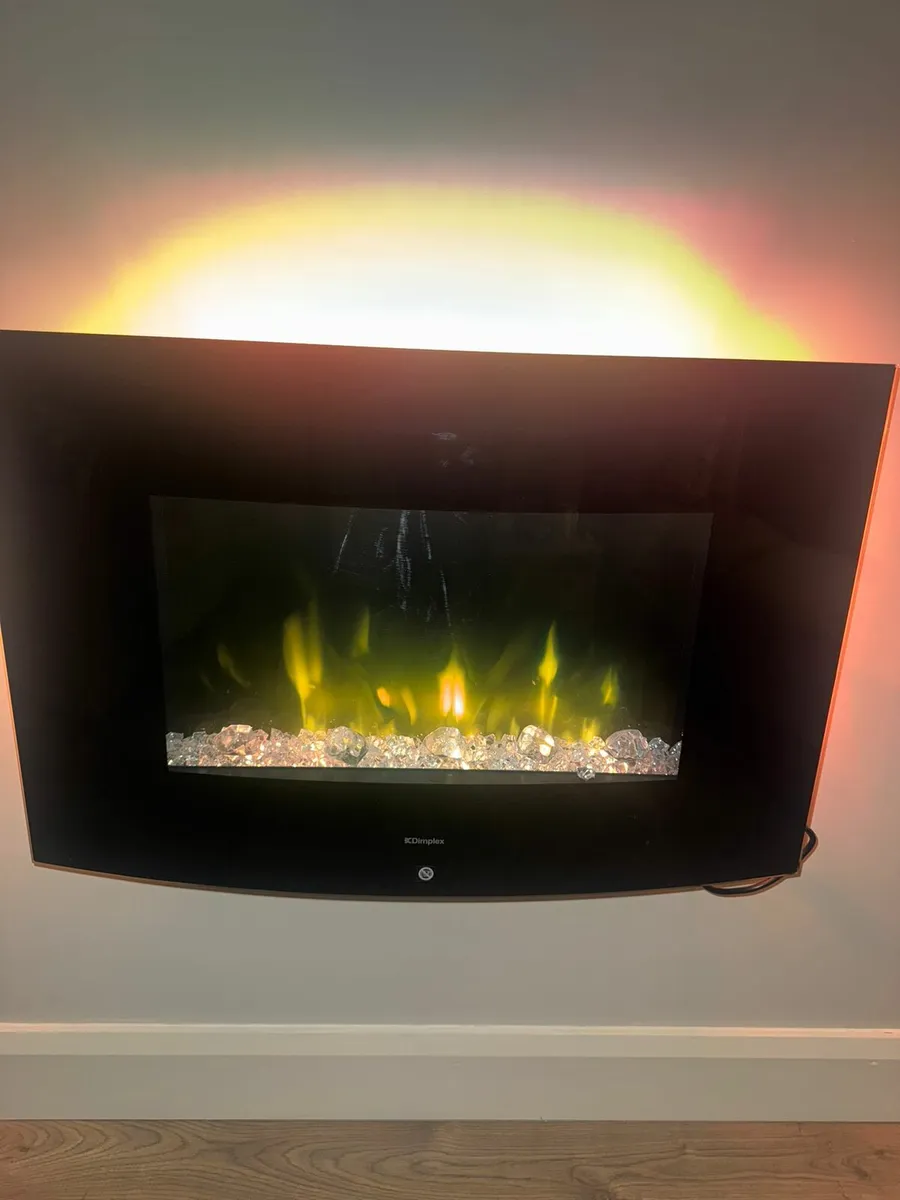 Dimplex Artesia black glass wall fire - Image 3