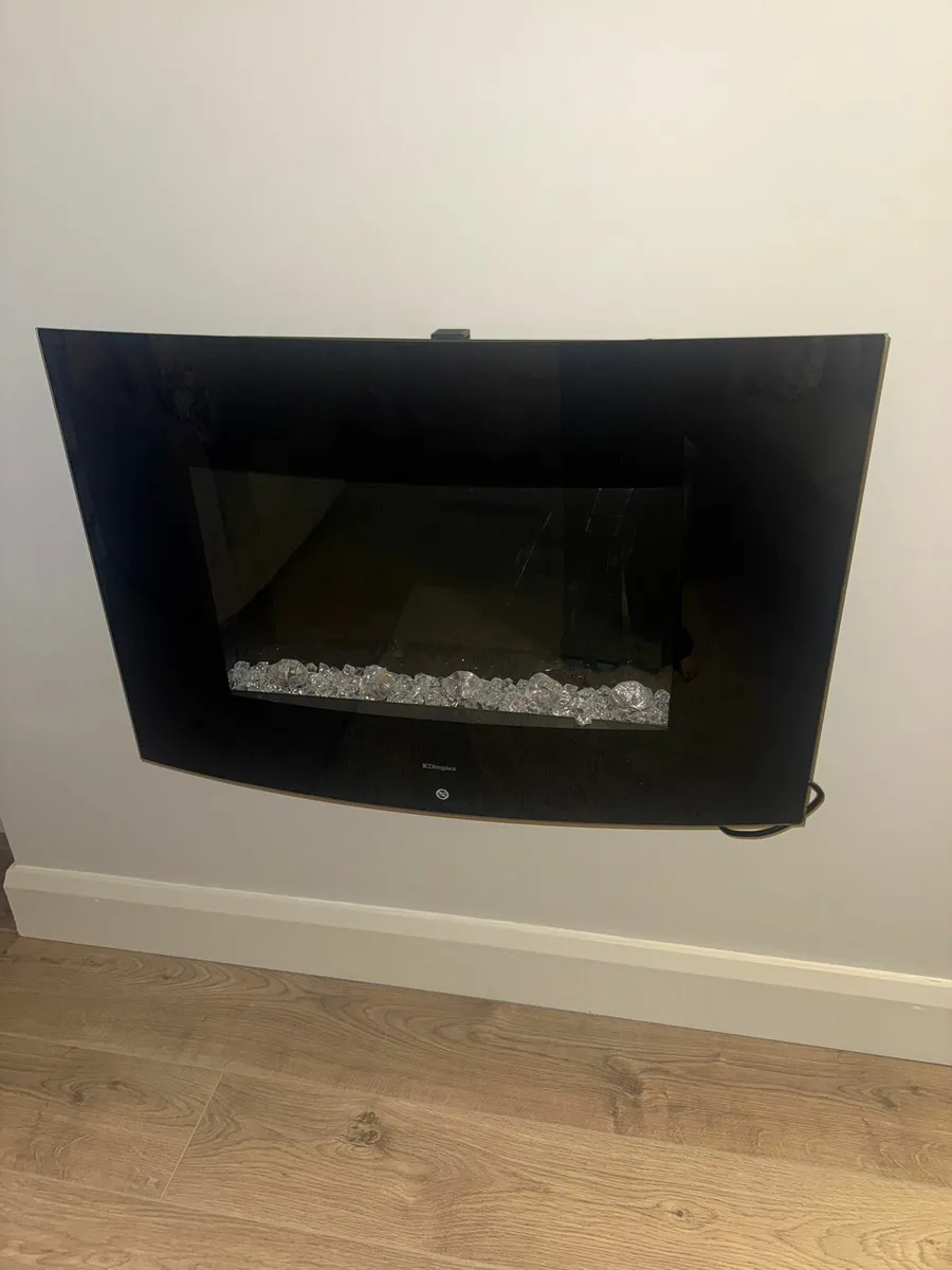 Dimplex Artesia black glass wall fire - Image 4