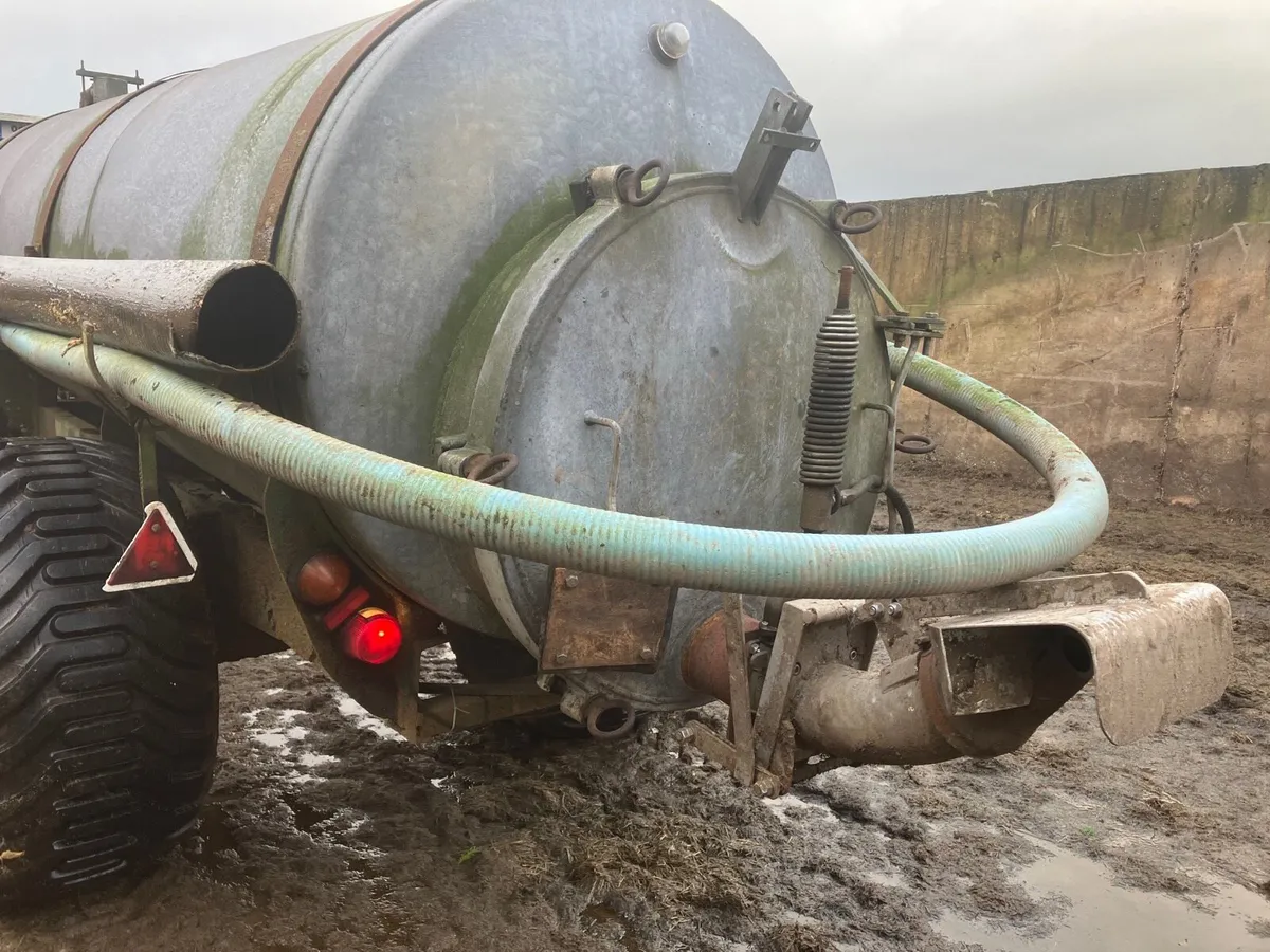 1600 Gal Galvanised slurry tank extra large tyres for sale in Co. Cork ...
