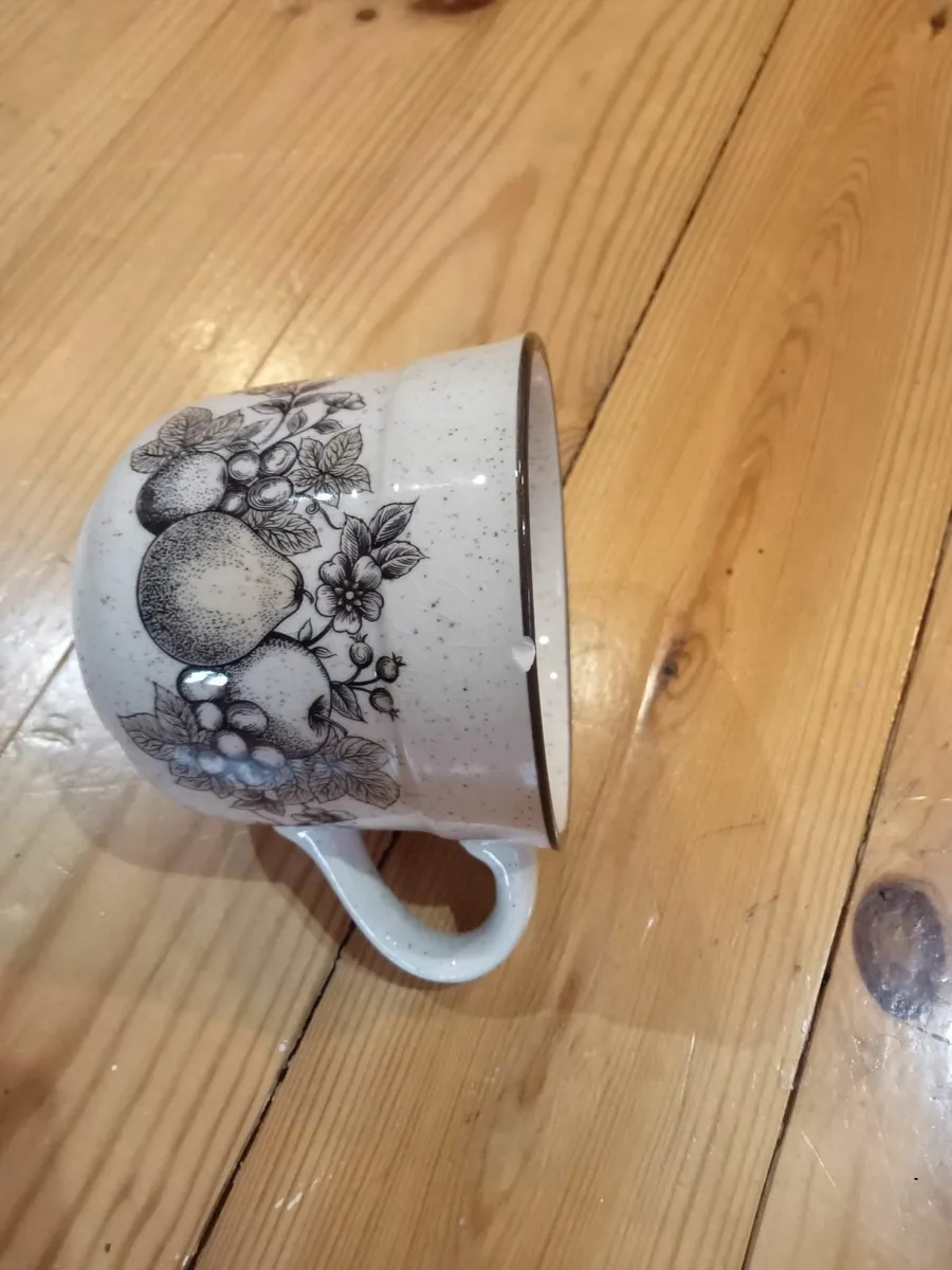 Arklow Pottery Honey Stone "Erin Harvest" - Image 3