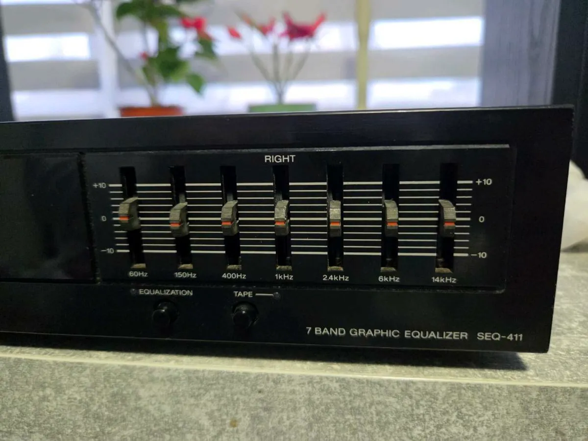 Sony SEQ-411 equaliser - Image 2