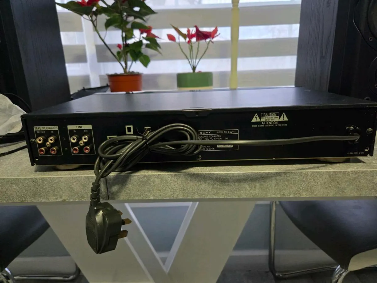 Sony SEQ-411 equaliser - Image 4