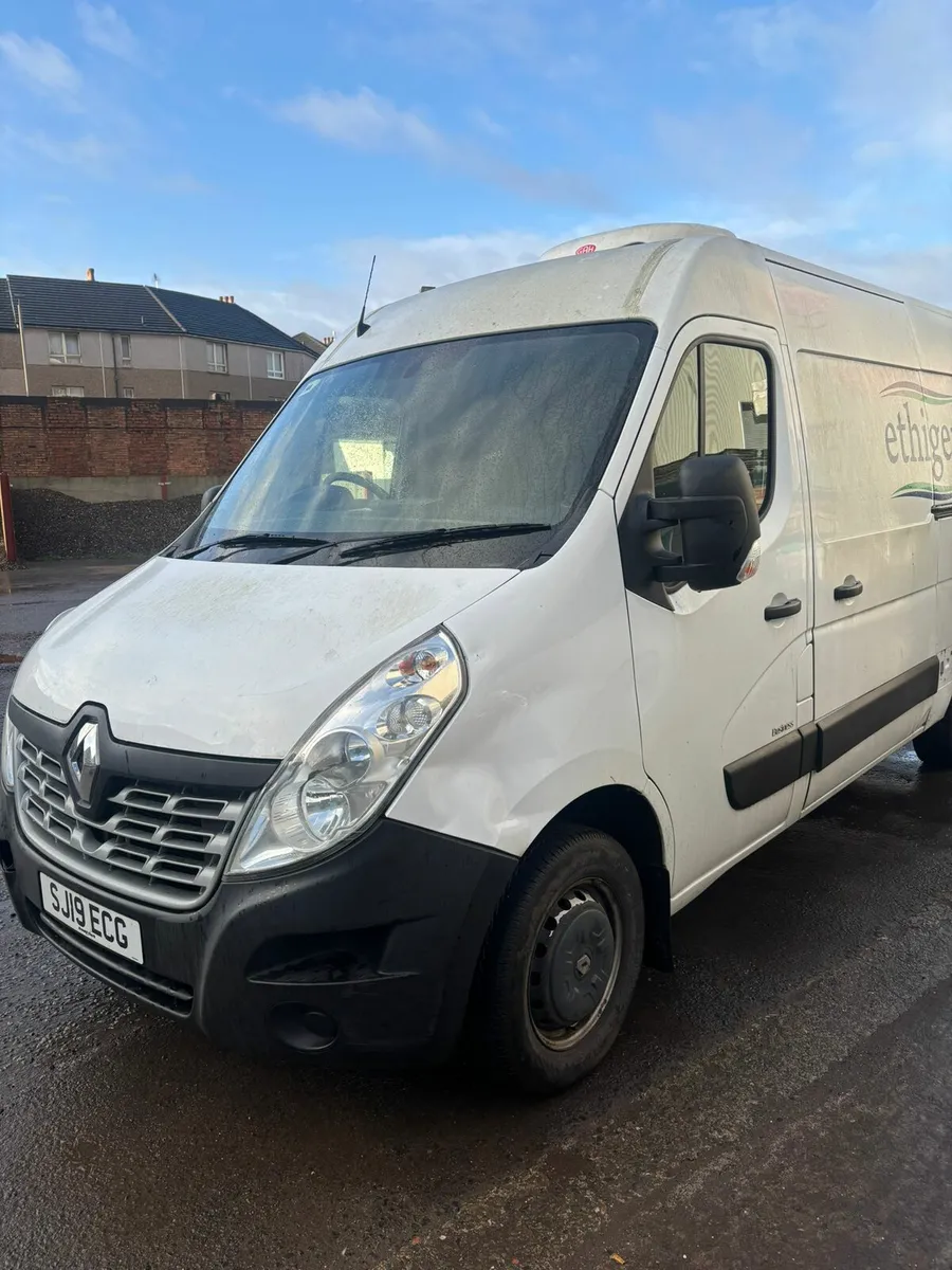 2017 Nissan nv400 mwb - Image 3