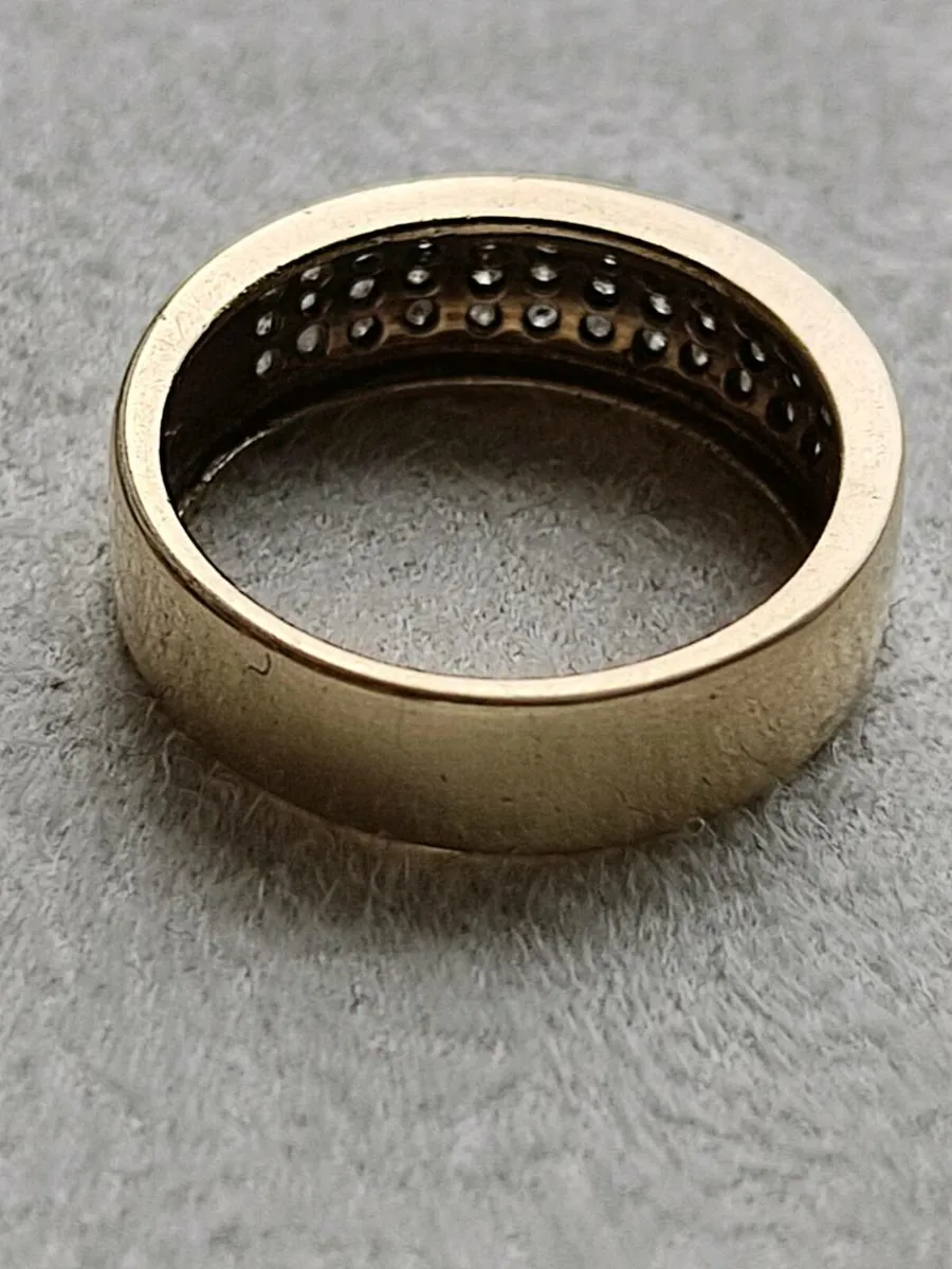 A fantastic 9ct Gold Diamond Pave Ring, size N - Image 4