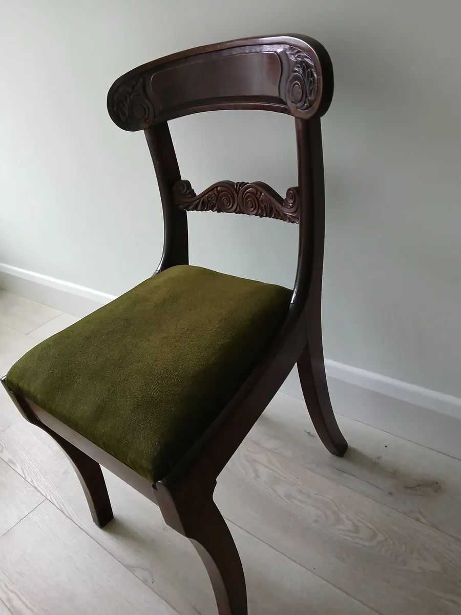 Antique chair - Image 1