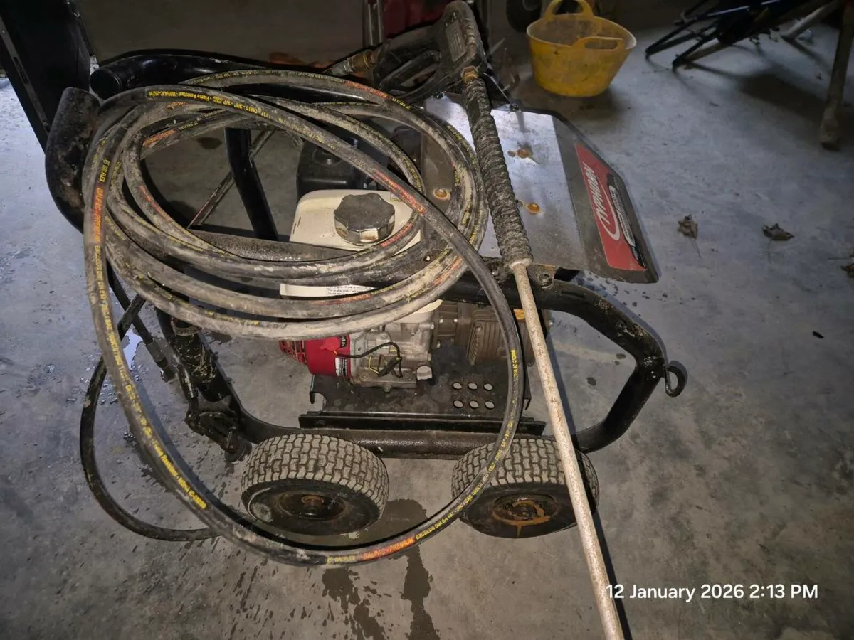 Power washer - Image 1