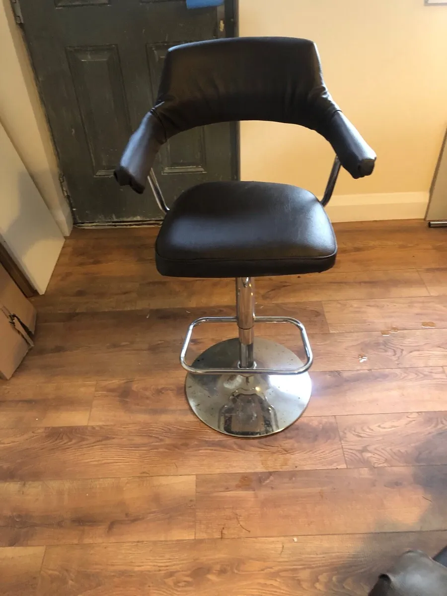 High stool - Image 1