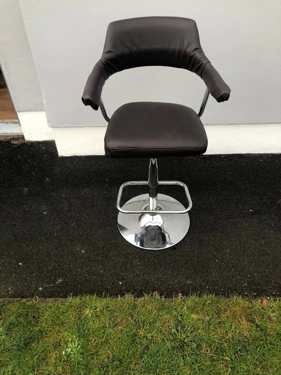 High stool - Image 3