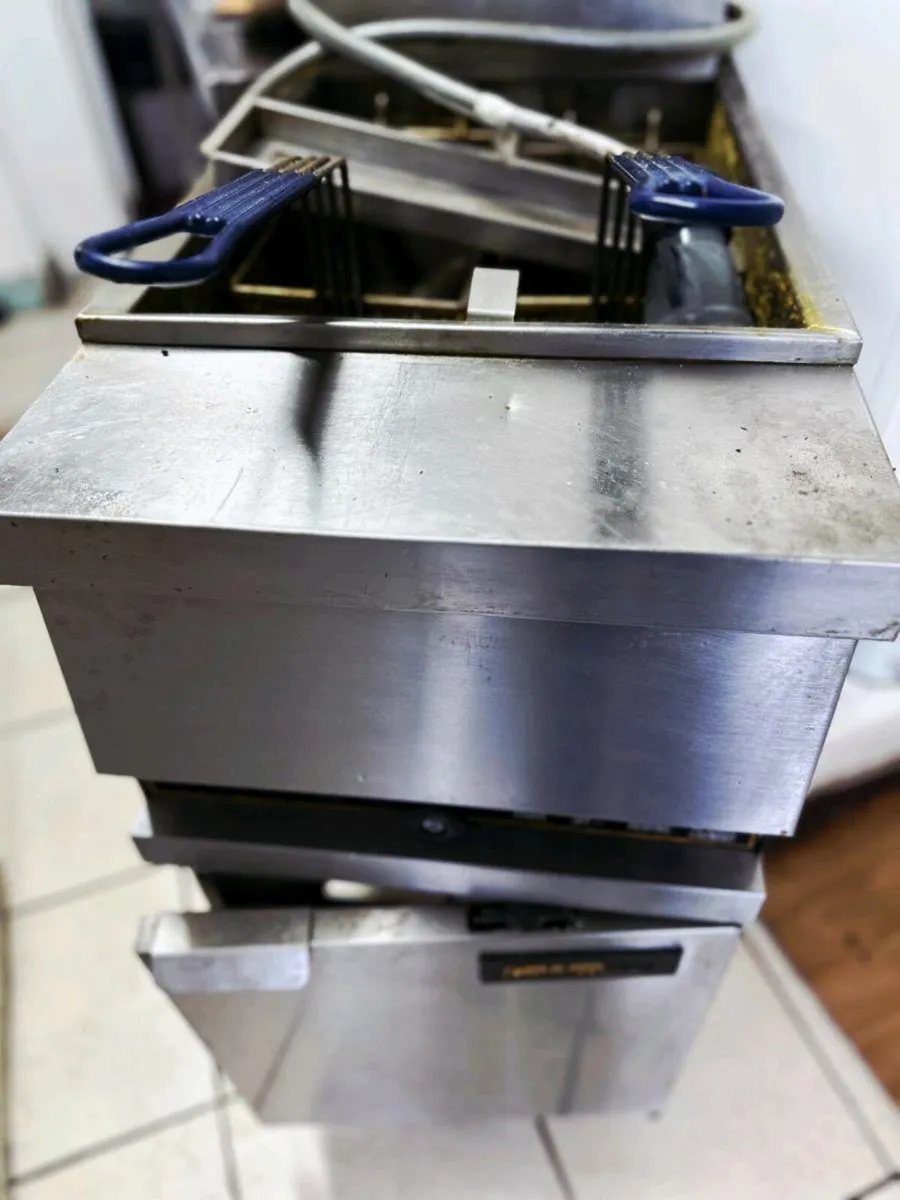Anets GoldenFry Commercial Deep Fryer – Heavy Duty - Image 3