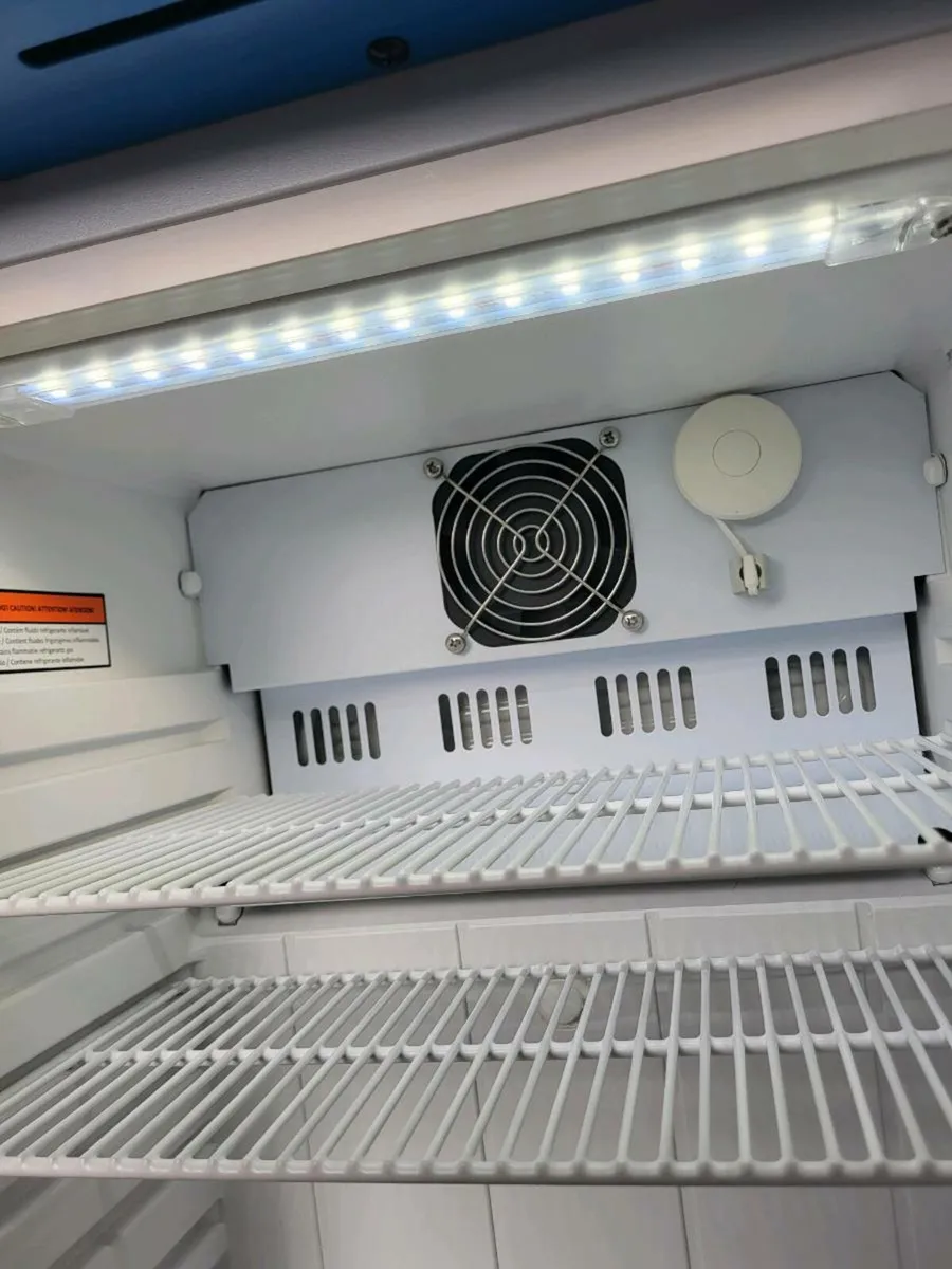 Medical fridge like new - Image 4