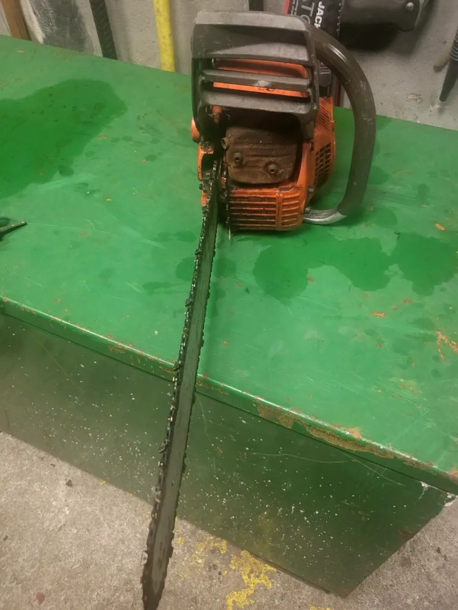 HUSQVARNA 350 CHAINSAW €170 - Image 3