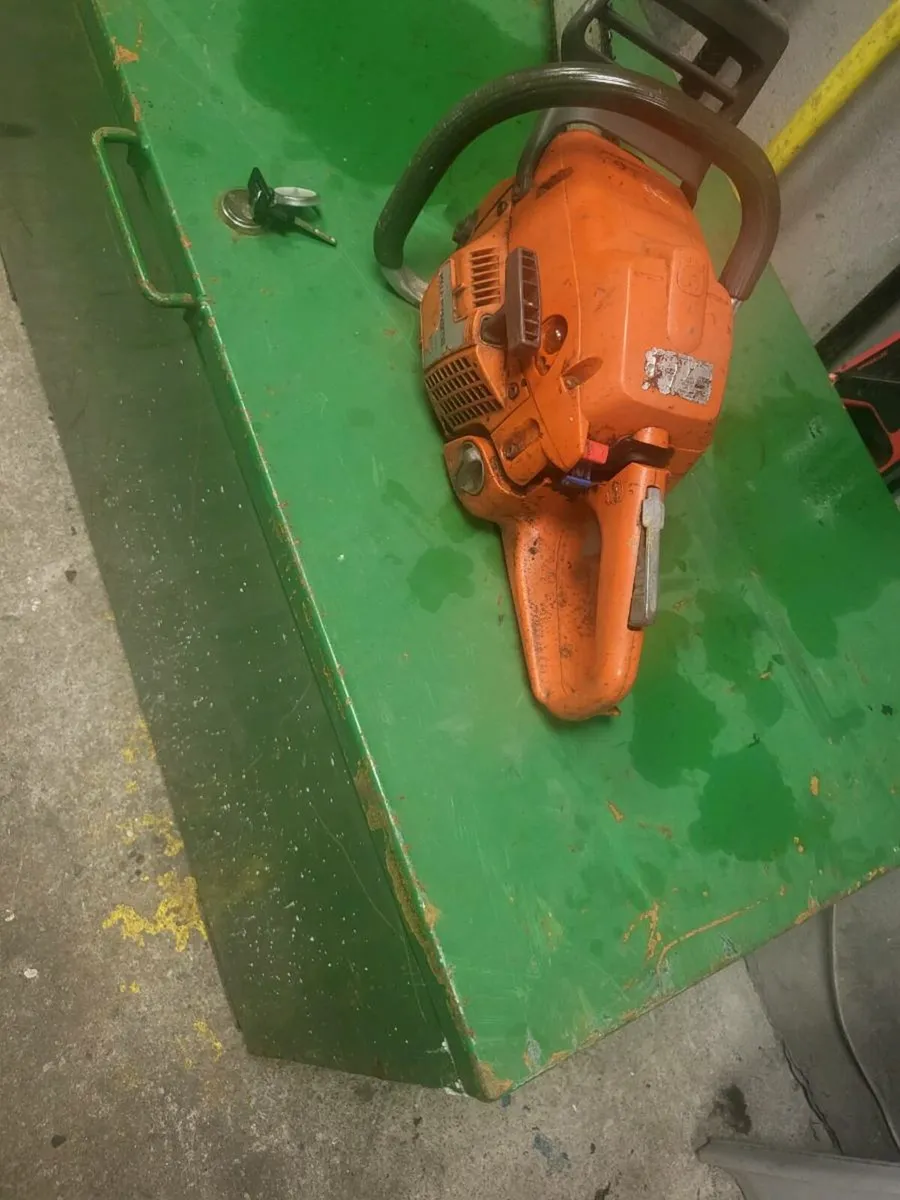 HUSQVARNA 350 CHAINSAW €170 - Image 4