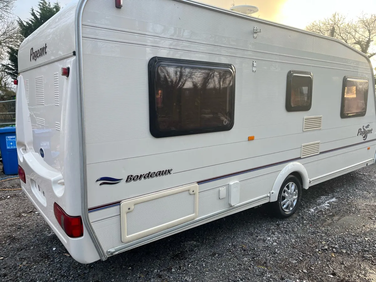 Bailey pageant Bordeaux 4 berth caravan - Image 4