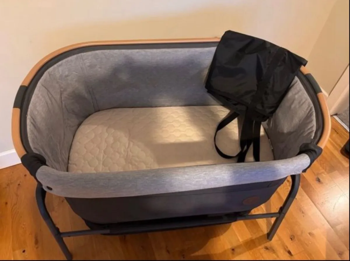 Like New Co-Sleeper - Maxi-Cosi Iora - Killester - Image 2