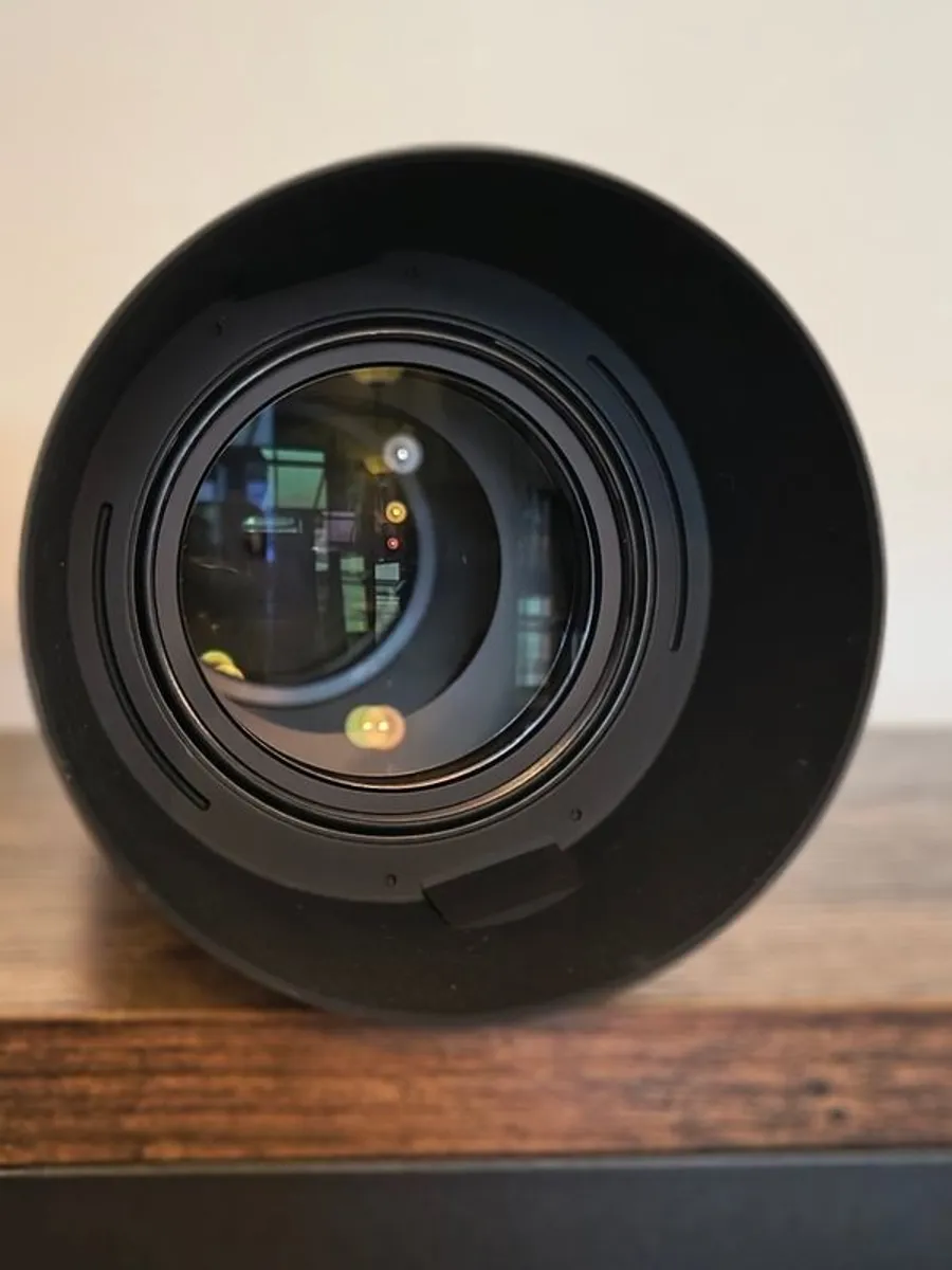 Nikon D5300 Bundle - Image 4