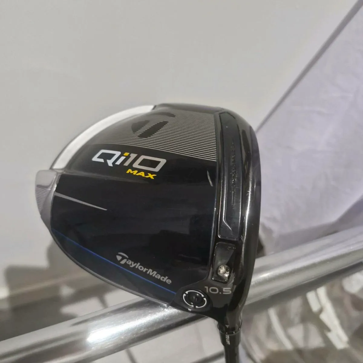 Taylormade Qi10 Driver - Image 2