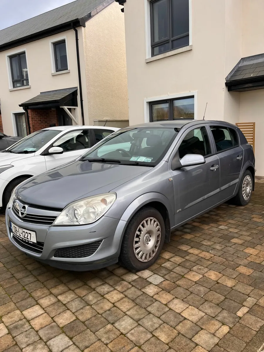Opel Astra 2008 low milage - Image 4