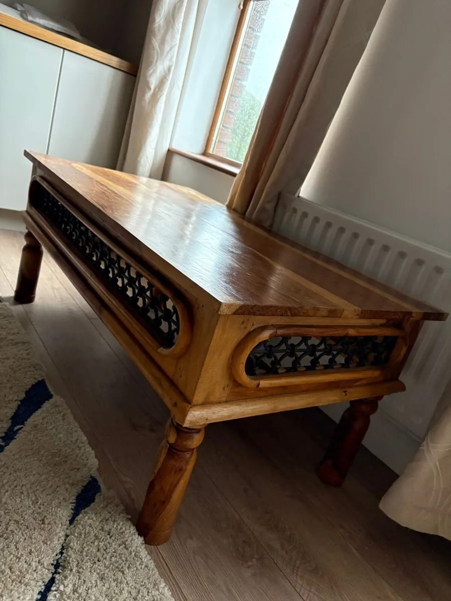 Coffee table - Image 1