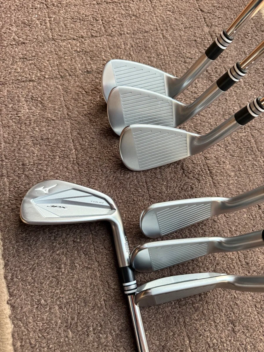 Mizuno 923 Tour irons - Image 1