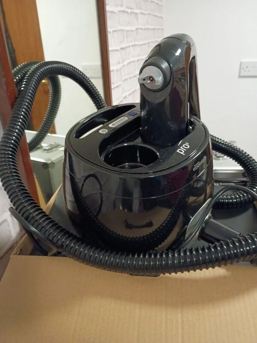 spray tan machine and tent - Image 3