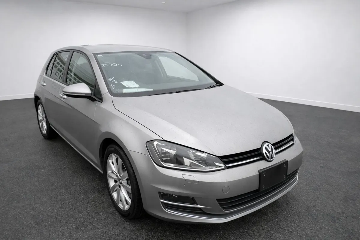 VW Golf - 1.2 TSI Comfortline - 2017 - Image 1