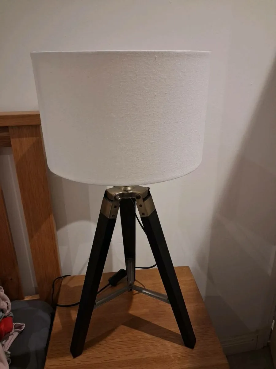 Tripod Table Lamp - Image 1
