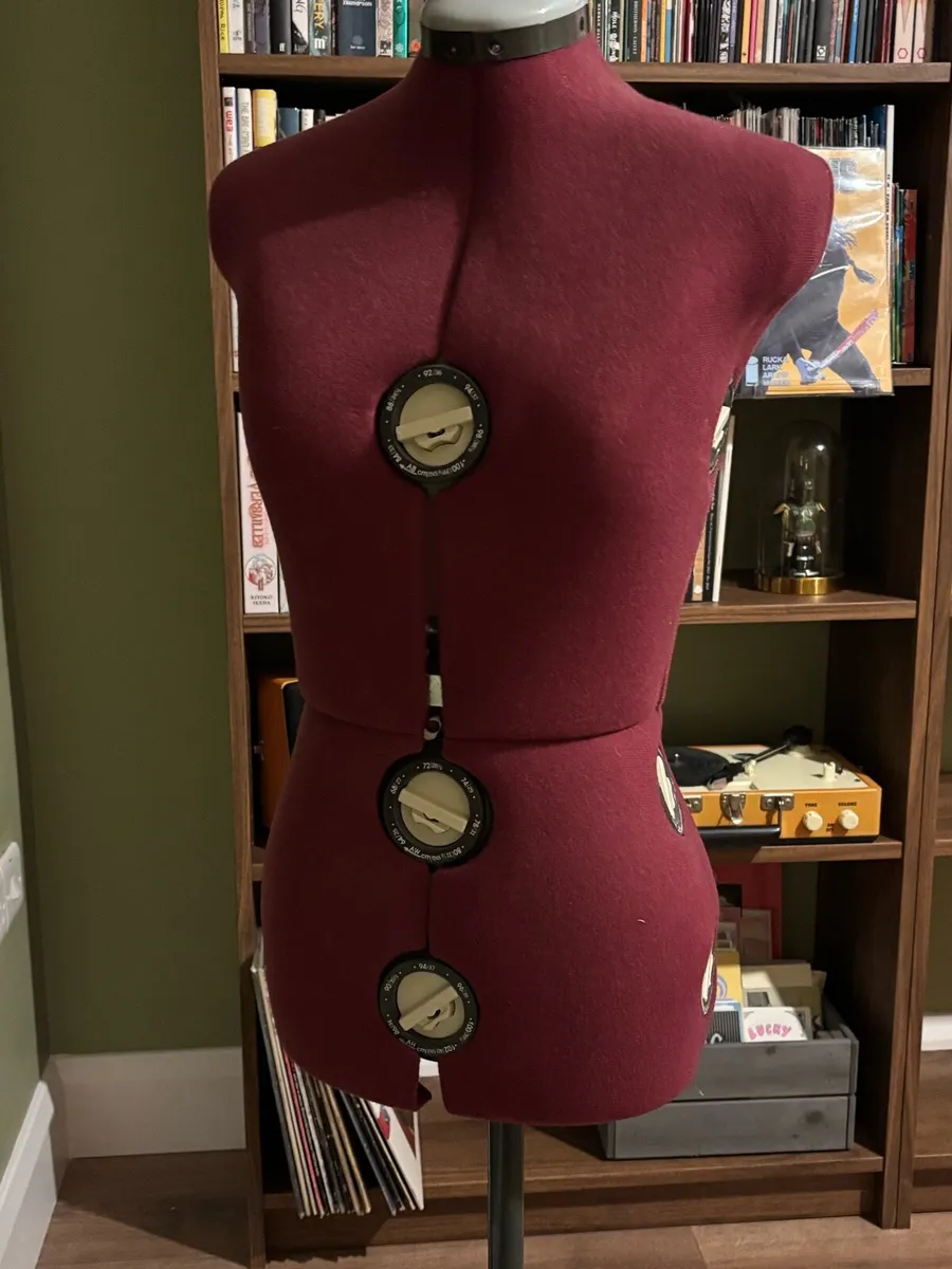 Adjustable Mannequin - Image 2